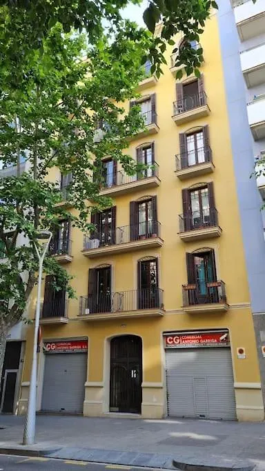 Centrico Y Renovado Apartamento Ideal Familias Barcelona